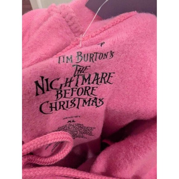 NWT Jack & Sally Pink Halloween Pullover Hoodie Sweatshirt XL - Picture 2 of 9